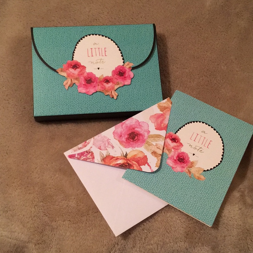 A Little Note Floral Note Set of 10 in Folder NWOT